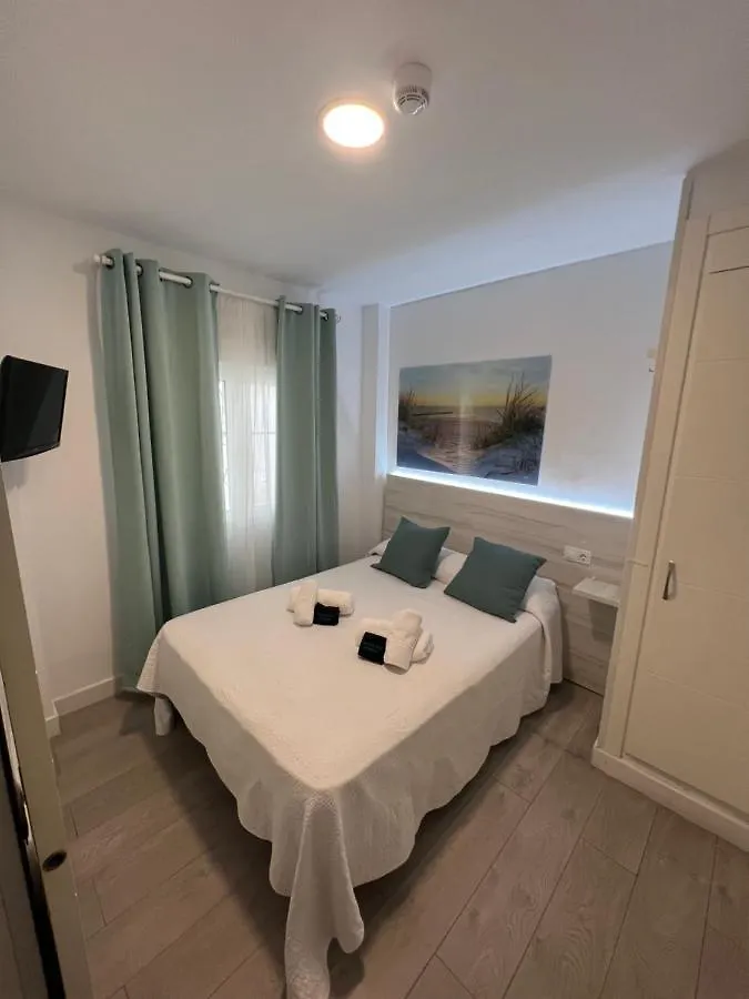 L'Boutique Tarifa Rooms Πανσιόν