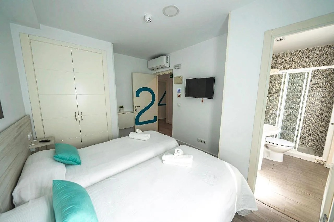 L'Boutique Tarifa Rooms 0*,  España